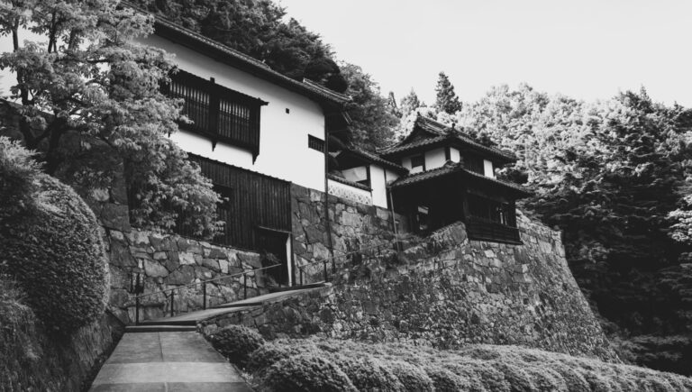 八つ墓村